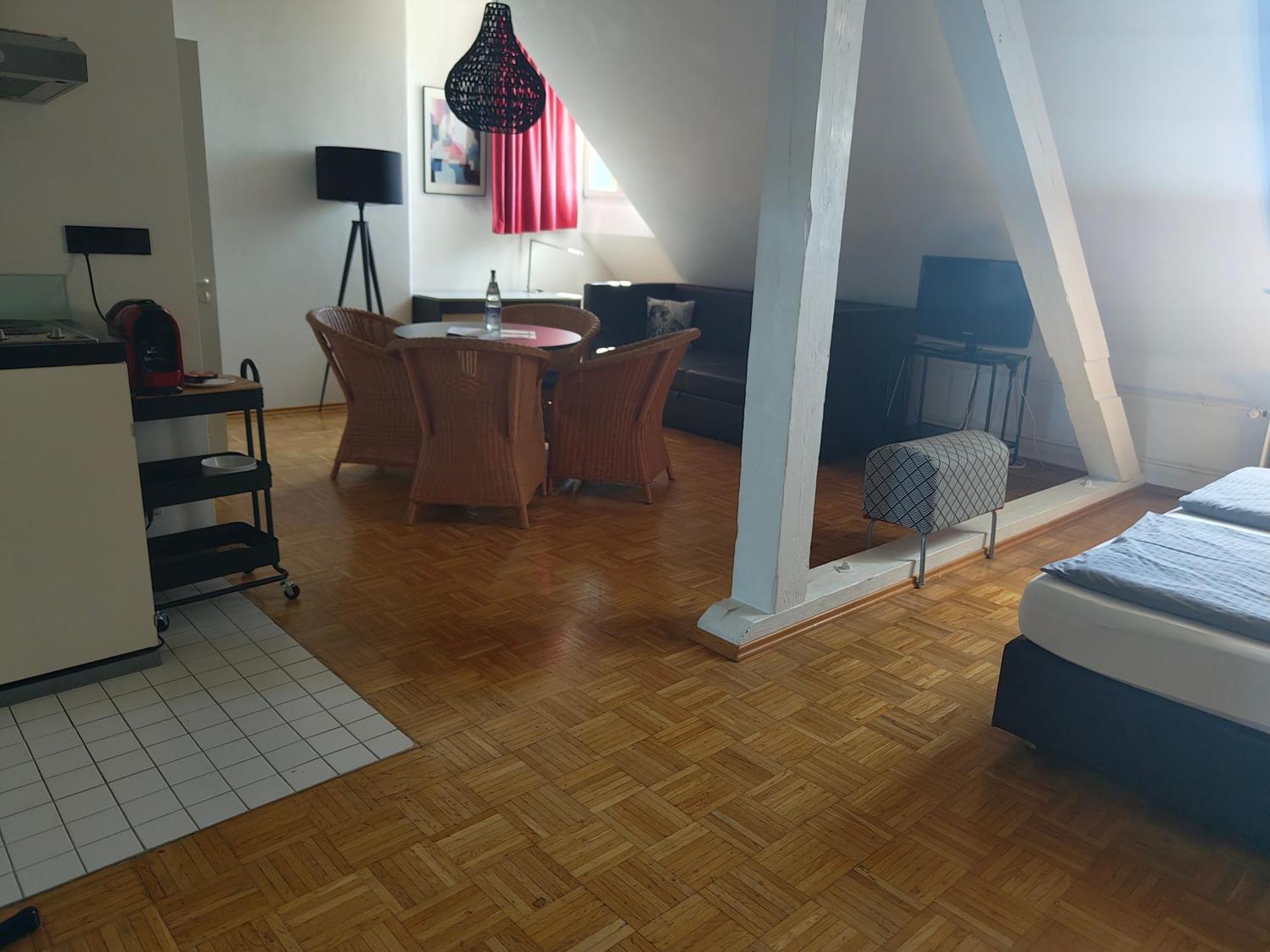 Aparthotel Whliving - & In