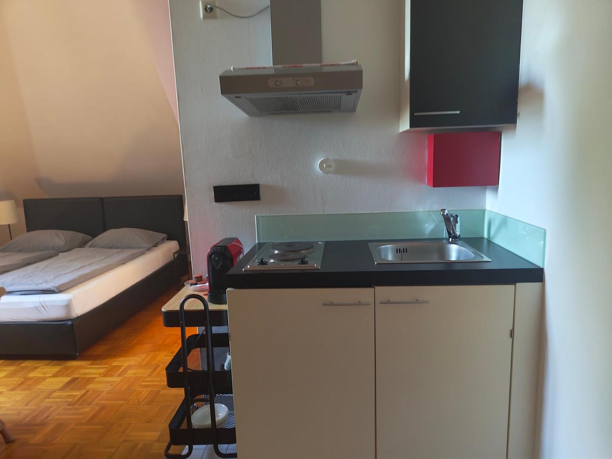 Whliving - & In
